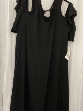 Elegant Black Cold-Shoulder Midi Dress with Ruffle Sleeves